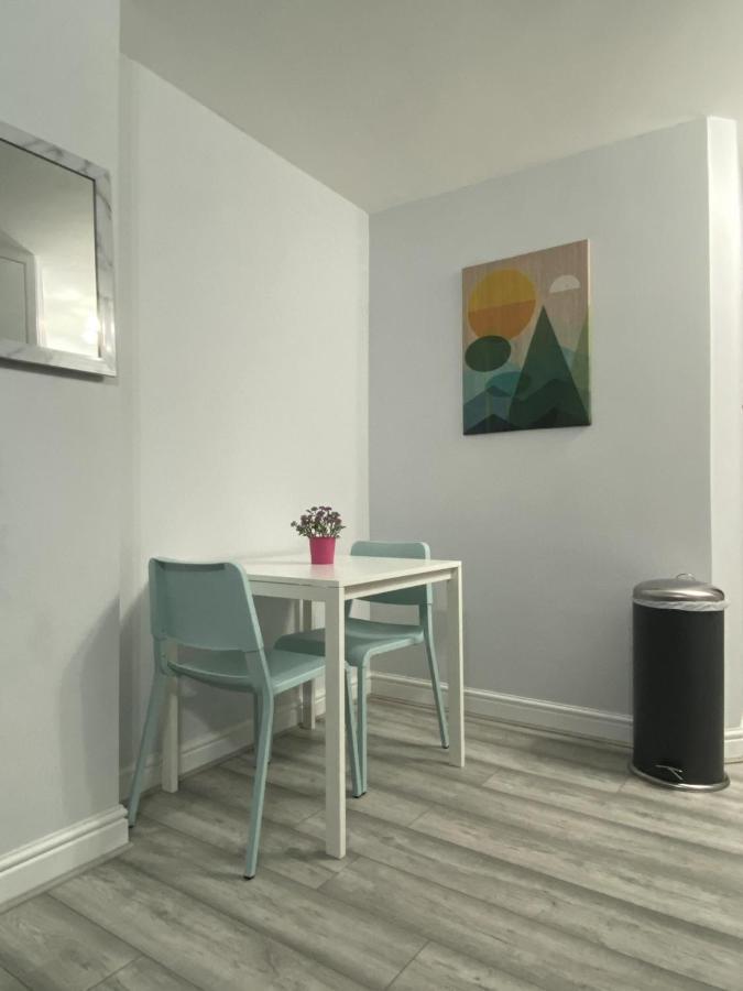 Comfortable - Cosy - Budget Studios In City Center London Kültér fotó