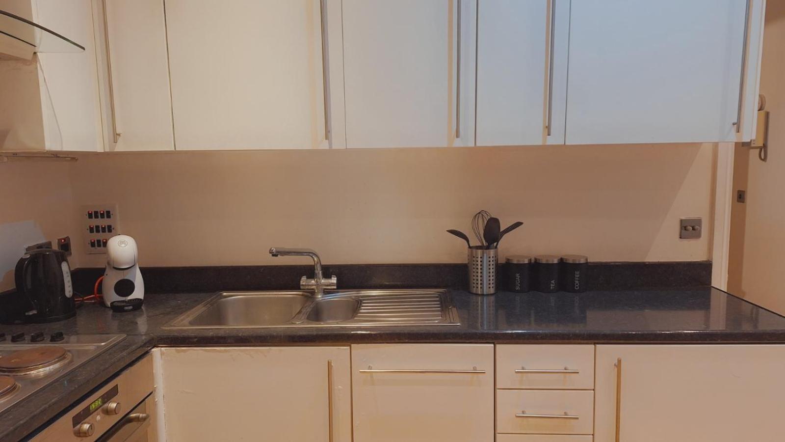 Comfortable - Cosy - Budget Studios In City Center London Kültér fotó