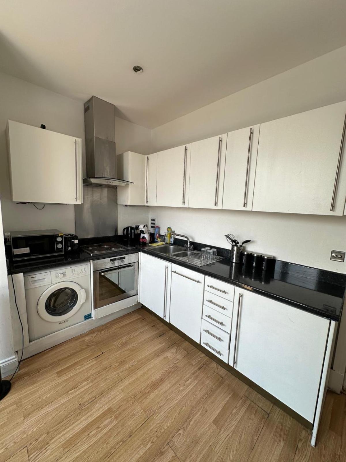 Comfortable - Cosy - Budget Studios In City Center London Kültér fotó